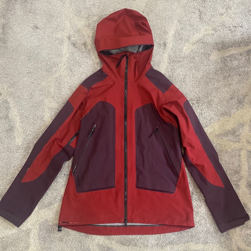 Peak performance Women’s shell jacket